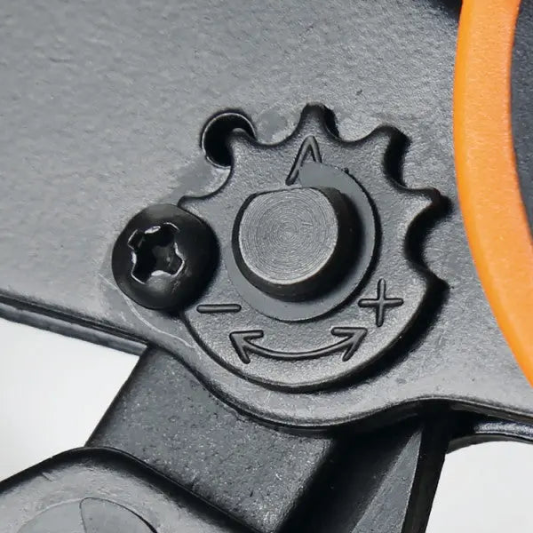 Beta Tools (Article# 1609I/C6) Crimping Plier with 6 Interchangeable Dies - BT 016090300 
