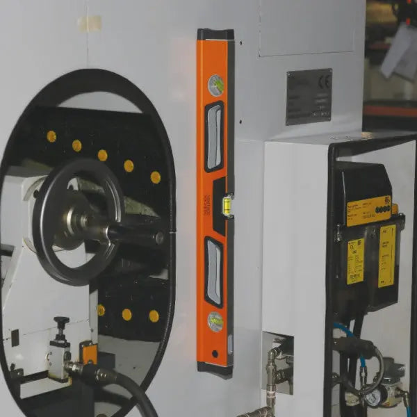 Beta Tools (Article# 1696T 800) Profiled Aluminum Spirit Levels with Magnetic Base and Three Unbreakable Vials - BT 016960508 