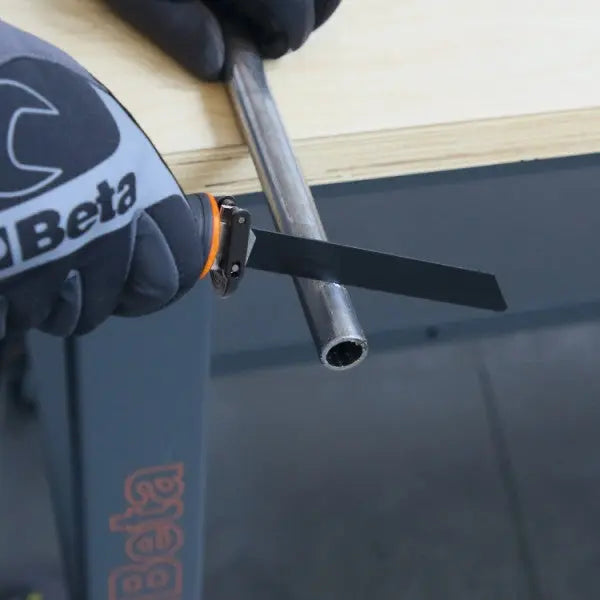 Beta Tools (Article# 1729MF) Multi-Purpose Saw for Metal, Plasterboard, Wood and Plastic - BT 017290500 