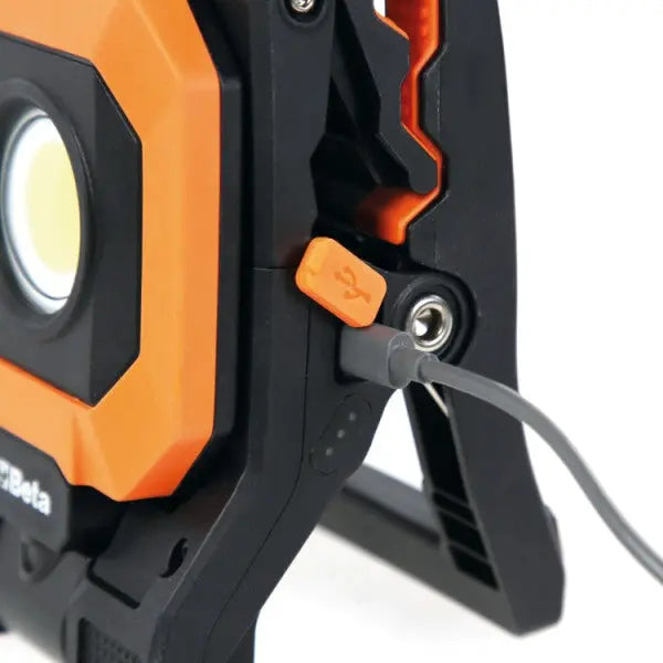 Beta Tools (Article# 1838CLAMP) 4 Light Intensities Adjustable Rechargeable Clamp Spotlight with USB Charge - BT 018380310 