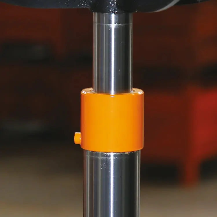 Beta Tools (Article# 3026 2P/1,5-0,6) Two-Stage Hydraulic Pit and Under Bridge Jack - BT 030260015 