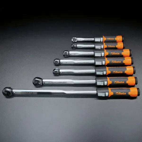 Beta Tools Click-Type Torque Wrench for Right-Hand Tightening - BT 006660710 