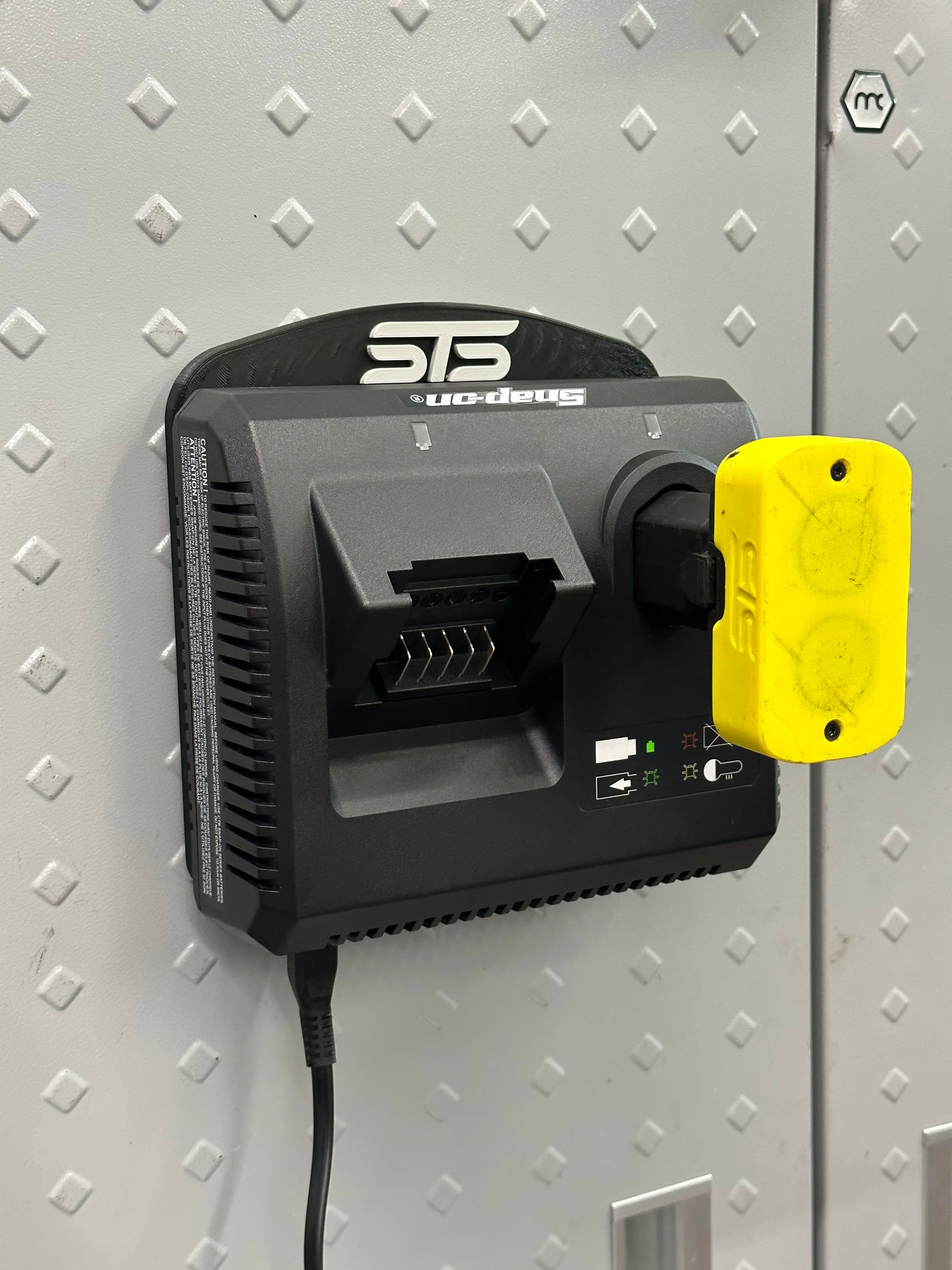 STS Auto Design Magnetic Charger Holder for Snap-On 18V/14.4V Chargers - SN18144