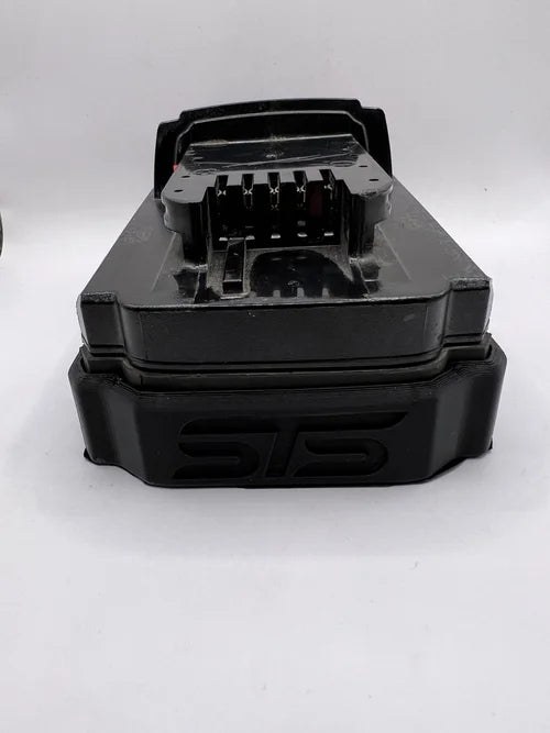 STS Auto Design Milwaukee M18 3.0Ah High Output Magnetic Battery Cover - MW1830HOBK