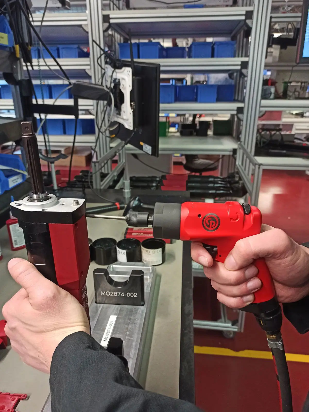 Chicago Pneumatic 1/4 in Hexagon Pistol Direct Drive Pneumatic Screwdriver, Free Speed 2400 rpm - CP 6151630070 Chicago Pneumatic