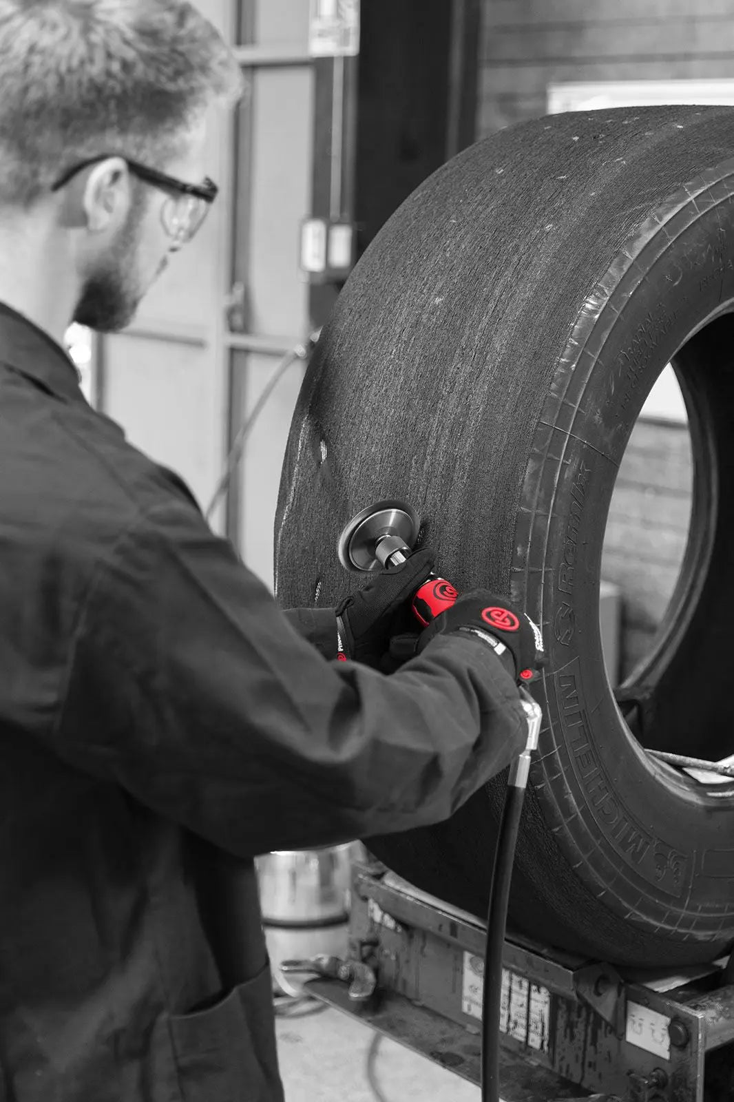Chicago Pneumatic Low Speed Extended Light Duty Tire Buffer - CP 8940177047 Chicago Pneumatic
