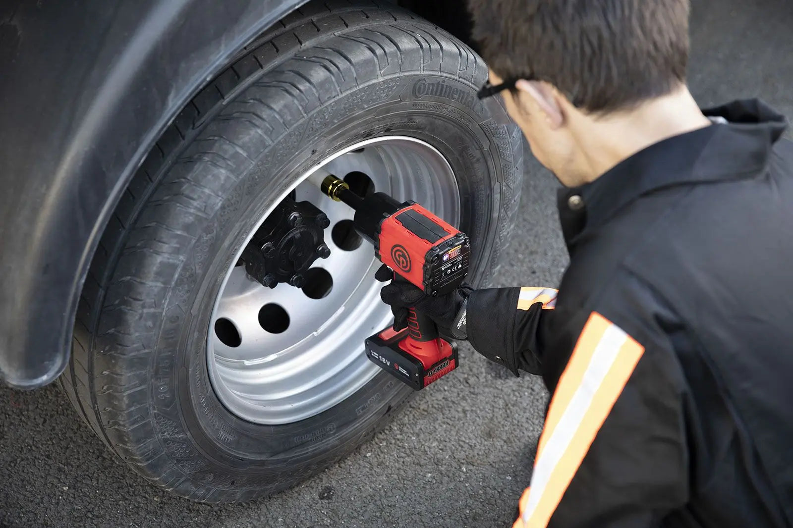 Chicago Pneumatic Set of 2 1/2 in Cordless Impact Wrench - CP 8941088542 Chicago Pneumatic