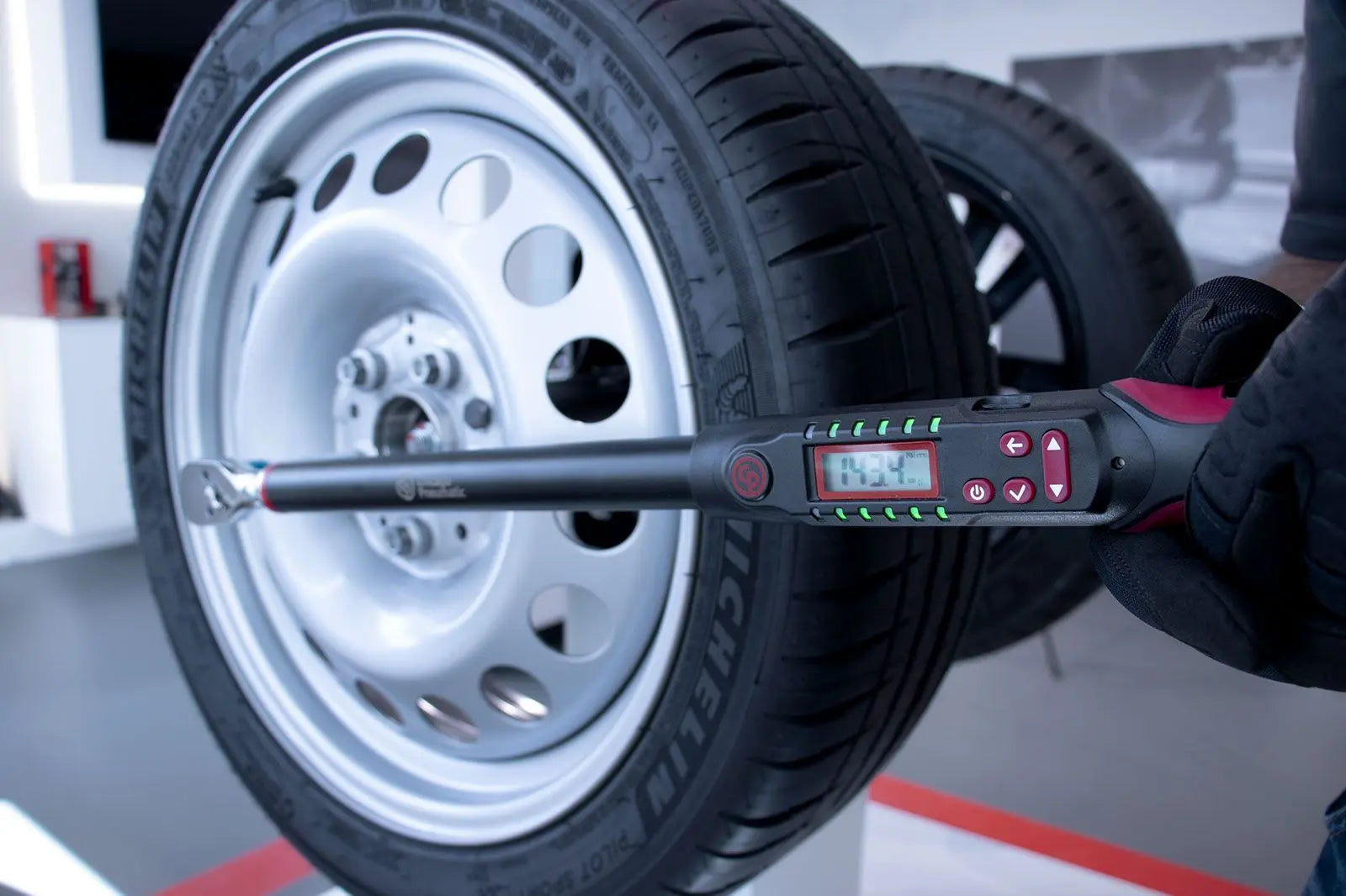Chicago Pneumatic 1/2 in Digital Torque Wrench, 34 - 340 Nm - CP 8941089180 Chicago Pneumatic