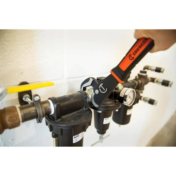 CRESCENT Dual Material Self-Adjusting Pipe Wrench, 12 in - GW CPW12 CRESCENT