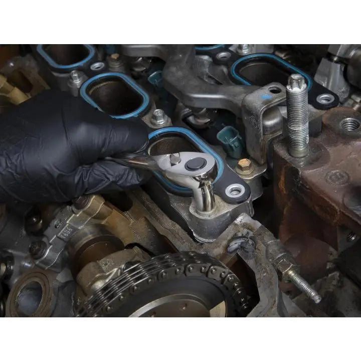 CRESCENT 121 Pc. 1/4" & 3/8" Drive 6 and 12 Point Standard & Deep SAE/Metric Mechanics Tool Set -CTK121C CRESCENT