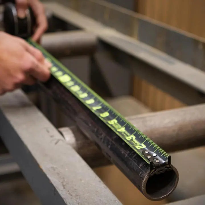 LUFKIN 1-1/4 in x 25 ft Shockforce Nite Eye G2 Tape Measure - GW L1225B-02 Measuring Tape LUFKIN