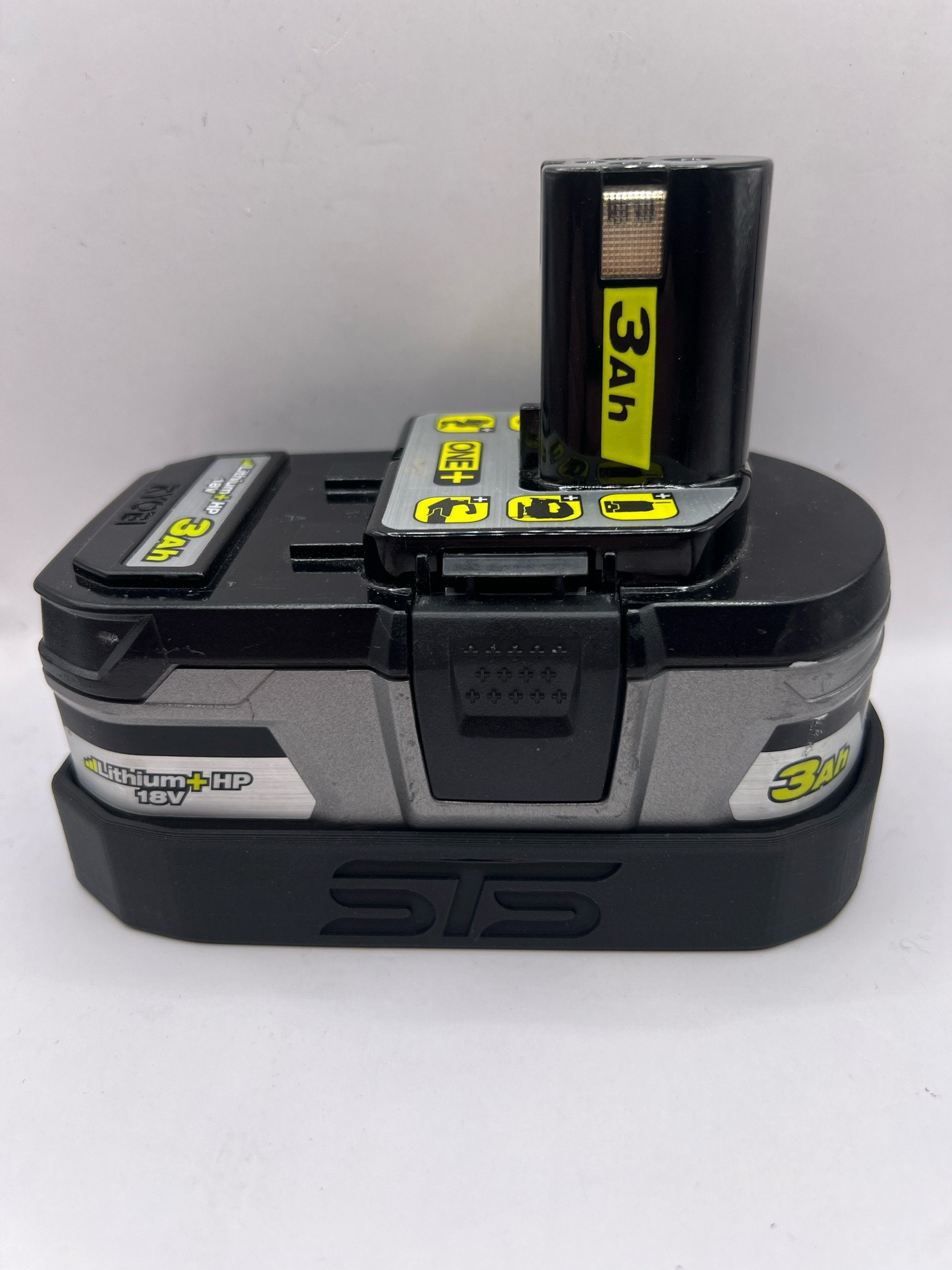 STS Auto Design Magnetic Battery Cover for Ryobi 3Ah P191 - RY1830