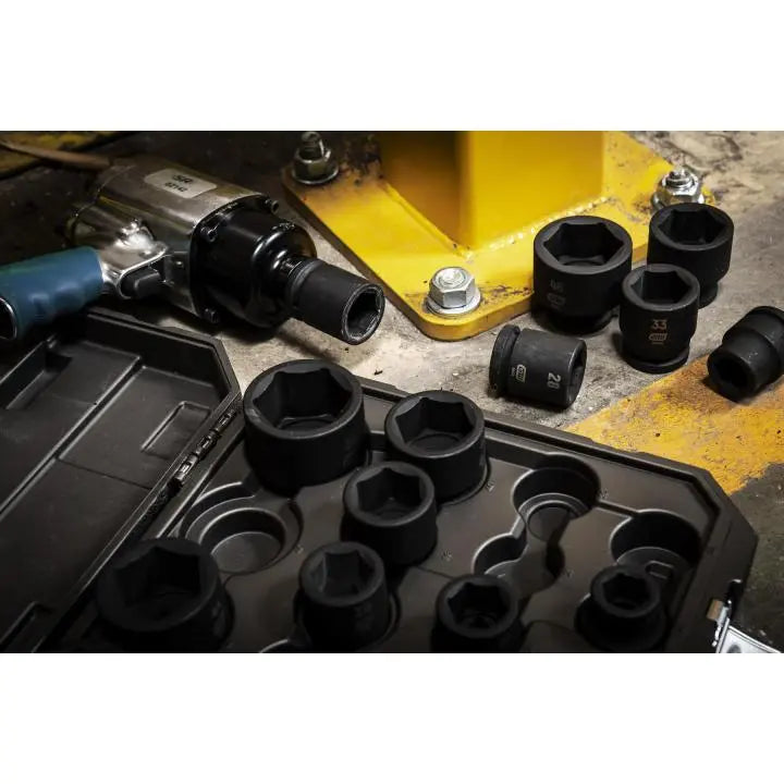 GEARWRENCH Set of 26 3/4 in Drive 6-Point Metric Impact Sockets - GW 84031 Socket Set GEARWRENCH