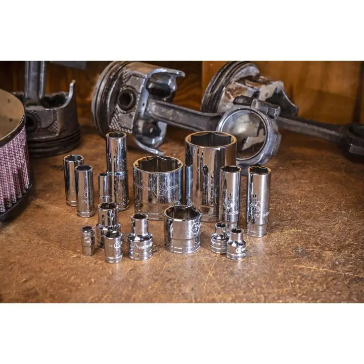 GEARWRENCH Set of 163 1/4 in, 3/8 in, 1/2 in Drive 6-Point Standard, Deep SAE/Metric Master Sockets - GW 89073 Socket Set GEARWRENCH