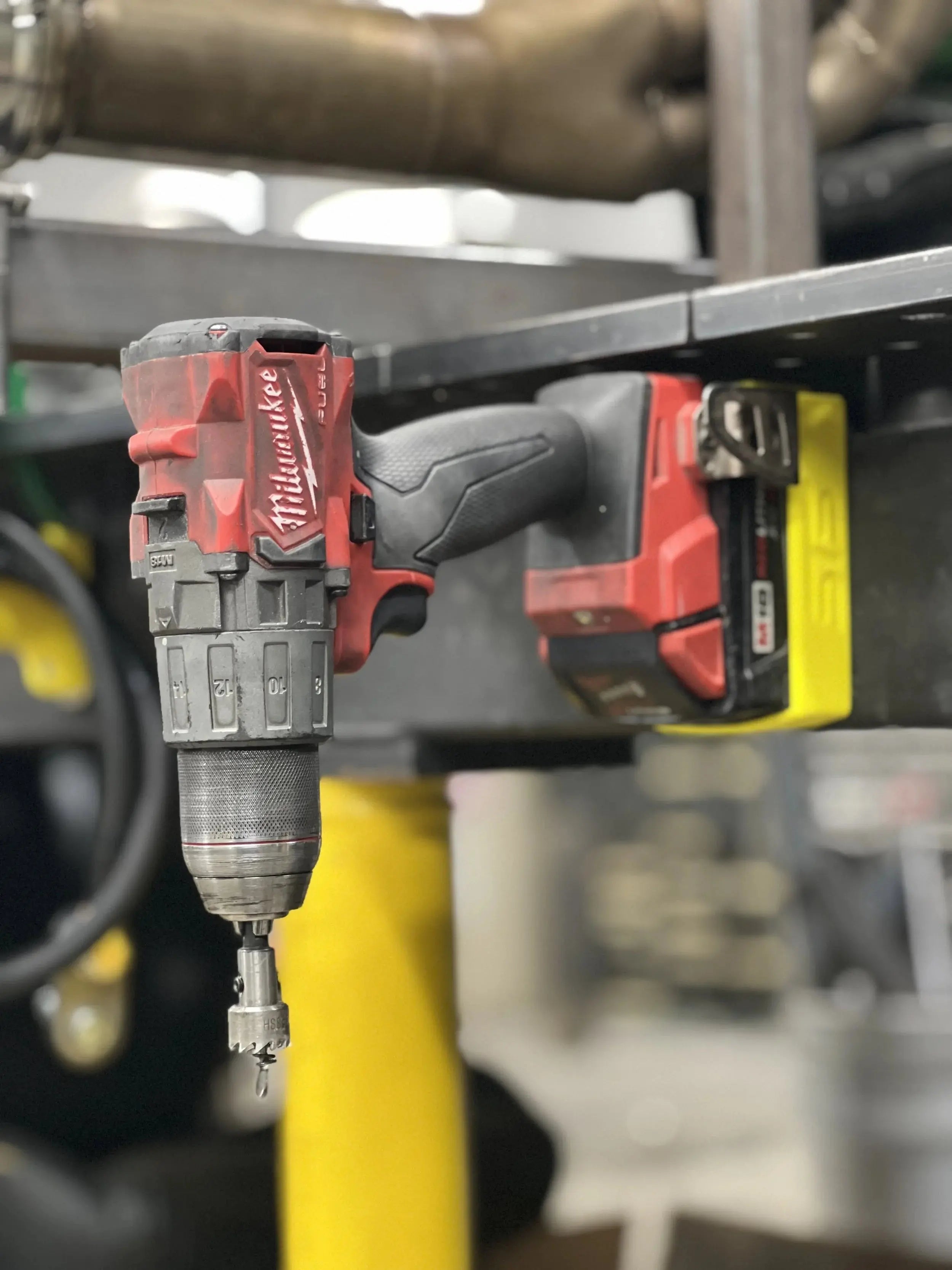 STS Auto Design Milwaukee M18 XC 3/4/5/6Ah Magnetic Battery Cover - MW18XCBK