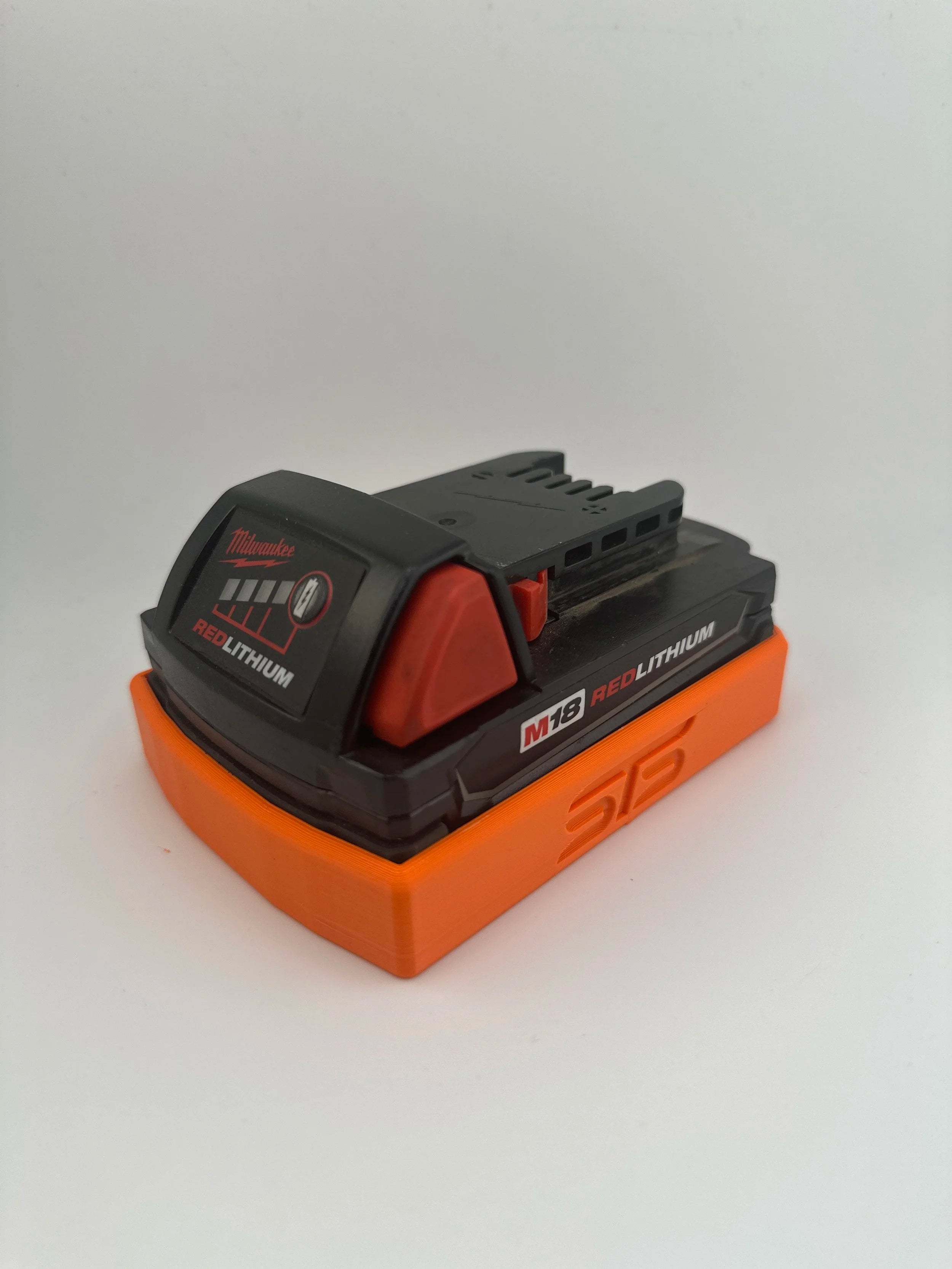 STS Auto Design Milwaukee M18 1.5/2.0Ah Magnetic Battery Cover - MW1820BK