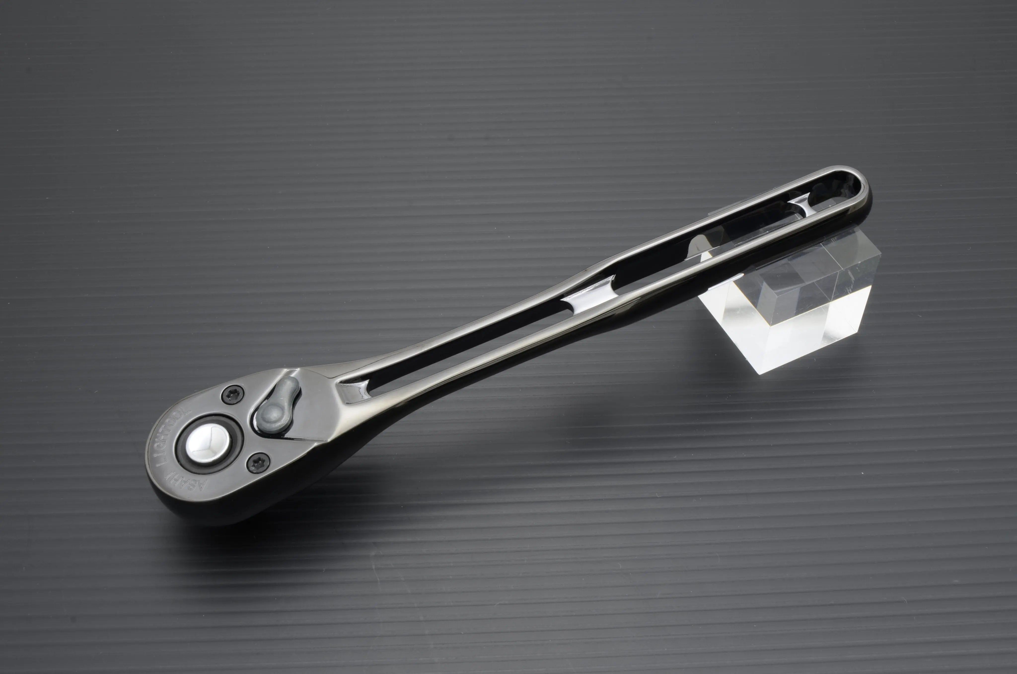 ASAHI Ion Plated Black 3/8" Sq. Dr. LIGHTOOL w/gift case - LVR3180K Asahi