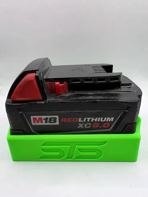 STS Auto Design Milwaukee M18 XC 3/4/5/6Ah Magnetic Battery Cover - MW18XCBK