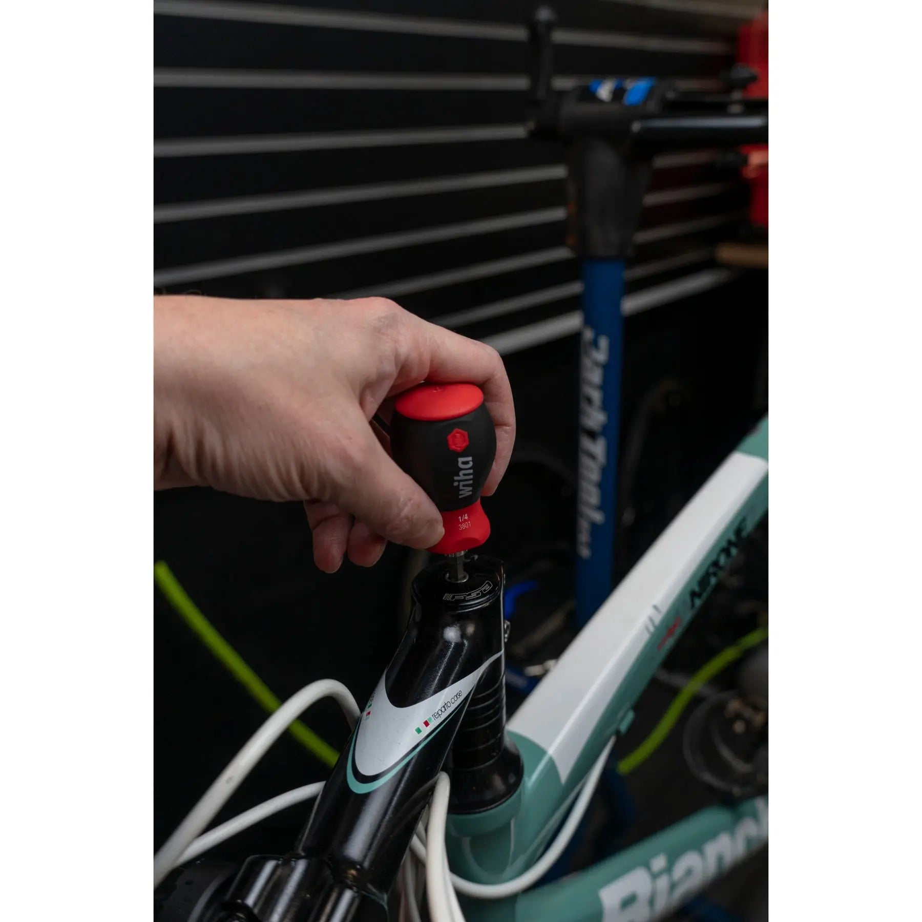 Wiha Set of 14 Bike Repair Stubby Multi-Driver - WI 38083 Wiha