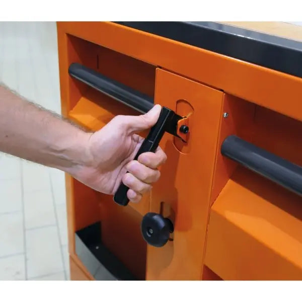 Beta Tools (Article# C30M) Maxi Tank Mobile Workbench - BT 30000300 Beta Tools