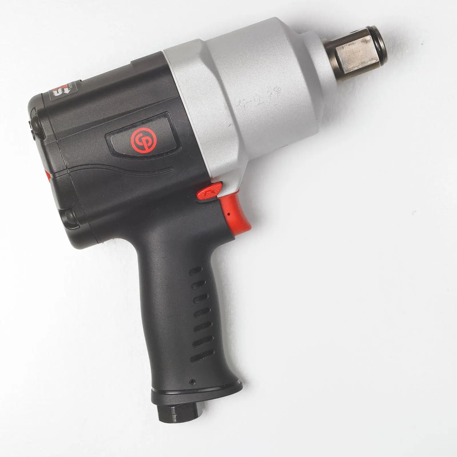Chicago Pneumatic CP8252-R - 1/2 Inch Air Impact Wrench, Pistol Handle, Integrated Suspension Bail, Max Torque Reverse Output 701 ft. lbf / 950 Nm, 9000 RPM, Twin Hammer 6151590250 Chicago Pneumatic