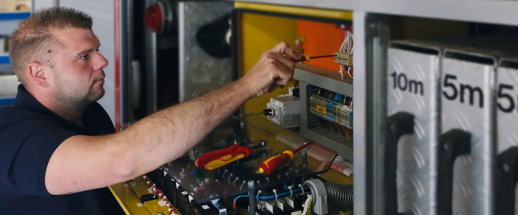 Stahlwille Drall+ VDE Electrician's Slotted Screwdriver, Size 2 - ST 46603030 Stahlwille