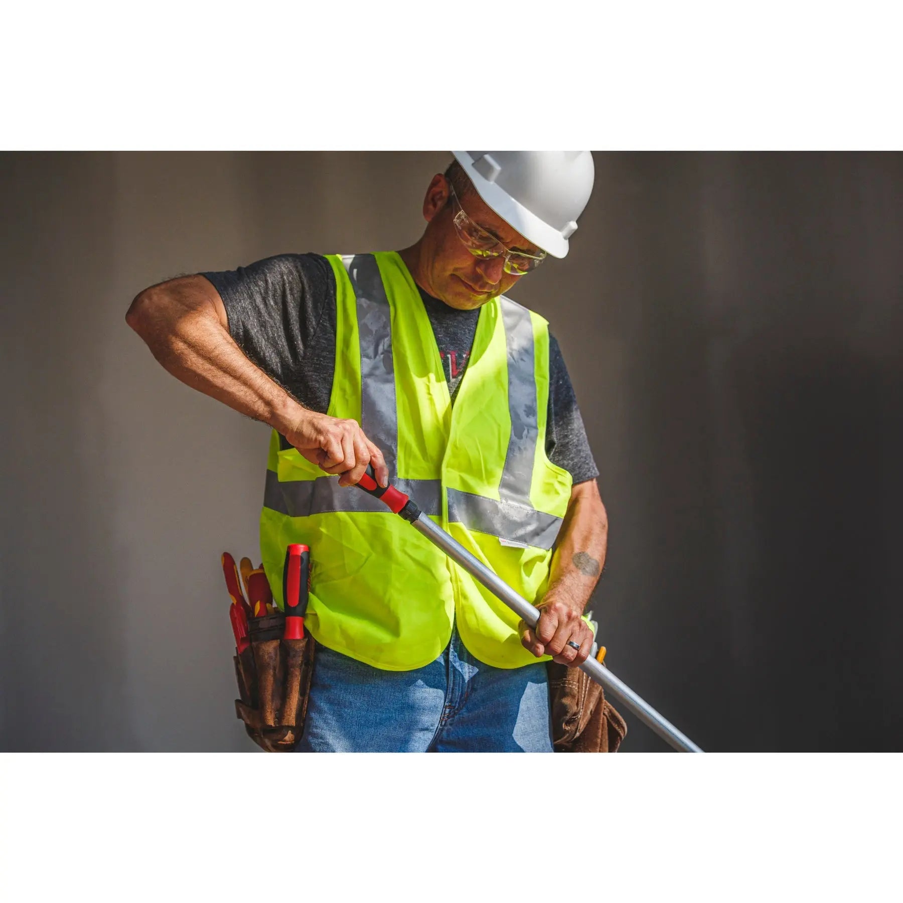 Wiha SoftFinish Conduit Reamer and 6-in-1 Multi-Driver Combo - WI 77892 Wiha