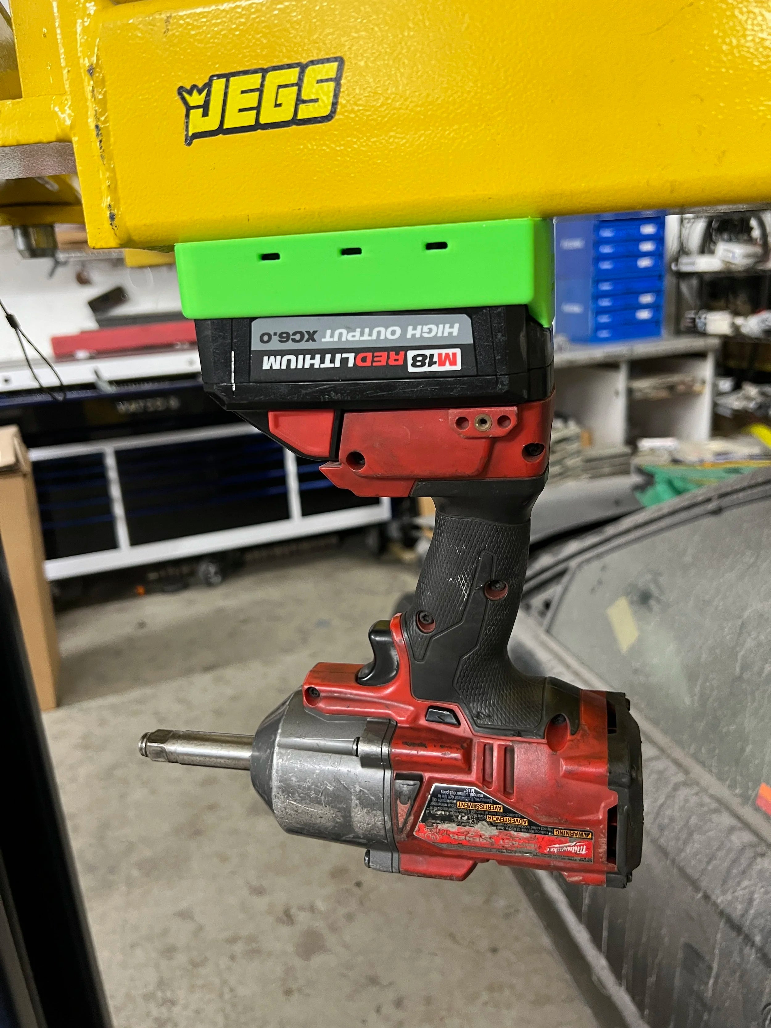 STS Auto Design Milwaukee M18 6/8Ah High Output Magnetic Battery Cover - MW1868HOBK