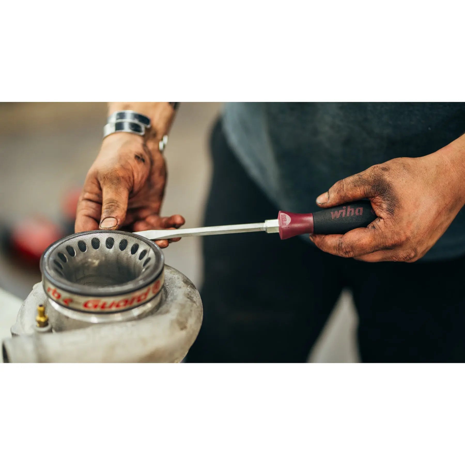 Wiha Set of 25 MicroFinish Screwdrivers with Tray - WI 52690 Wiha