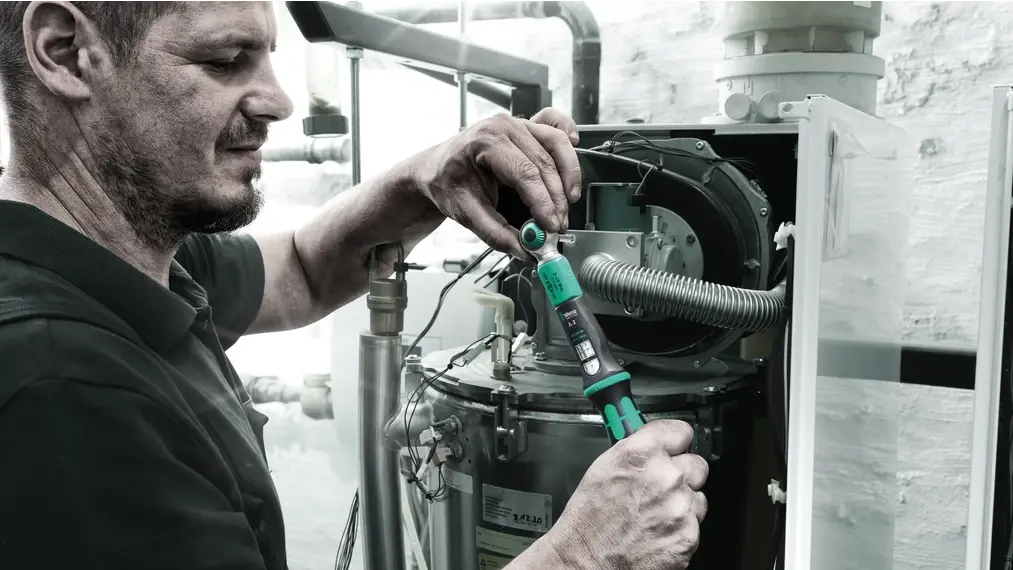 Wera 1/4 in Hexagon Drive A Safe-Torque Wrench, 2 - 12 Nm - WE 05075801001 