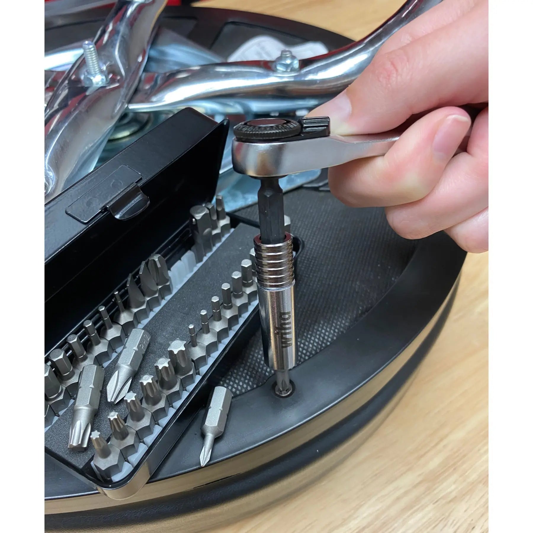 Wiha Set of 35 1/4 in Ratchet and Bit - WI 74996 Wiha