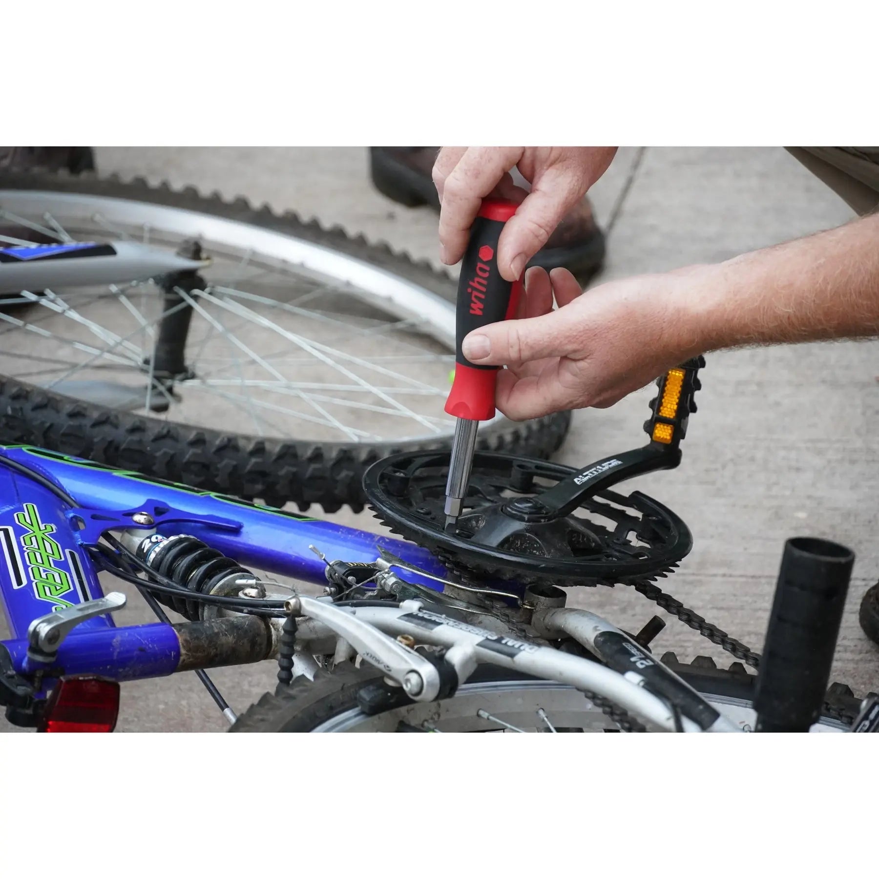 Wiha 6-in-1 SoftFinish Multi-Driver - WI 77890 Wiha